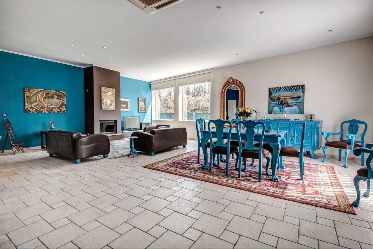 Villa Intemella Kompítsion 외부 사진